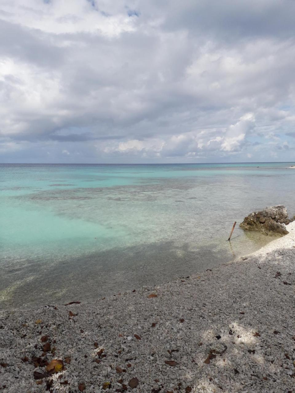 Chez Taia Et Vero Tiputa Bagian luar foto